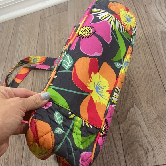 Like new Vera Bradley floral grey double strap shoulder bag - Picture 3 of 14